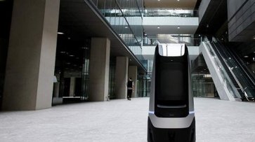 Роботы-полицейские с ИИ «заступили на службу» в японском аэропорту - «Технологии»