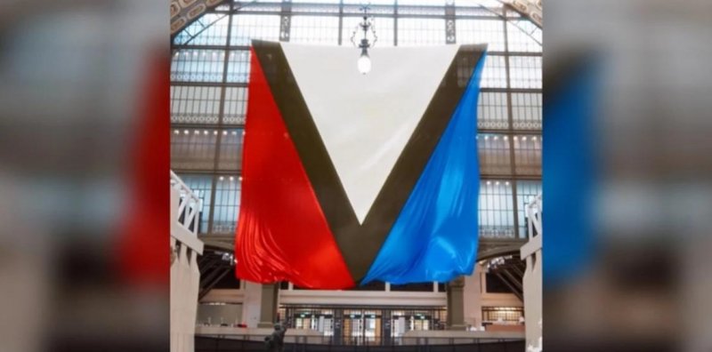 Louis Vuitton осадил россиян, благодаривших бренд за поддержку СВО Новости