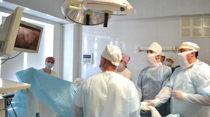 Московские врачи провели в ЛНР 700 операций за две недели - «Новости»