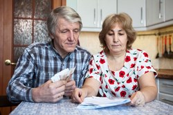 Забот полон МРОТ. Почему надо увеличить зарплаты, а не число льготников? - «Общество»