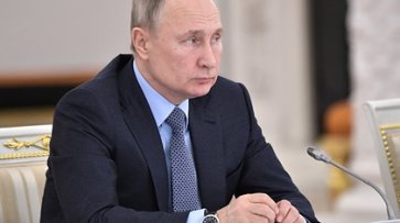 Путин повысил минимальную зарплату россиян - «Новости»
