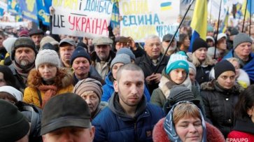 В полиции подсчитали людей на Майдане и Банковой - «Украина»