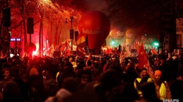 Во Франции третий день продолжается забастовка - «Мир»