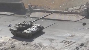 Танки прорыва: чем Дамаск перерезал трассу М-5 - «Военные действия»