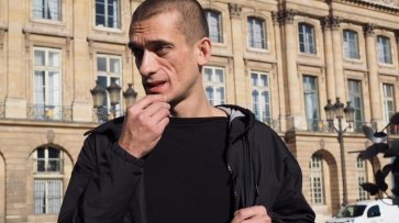 Во Франции задержали художника Павленского и его подругу после публикации компромата на местного политика - «Политика»