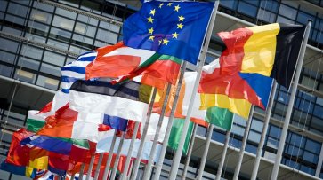 СМИ: ЕС закрывает въезд в Шенгенскую зону - «Политика»