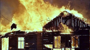 Восемь домов загорелись под Иркутском - «Происшествия»