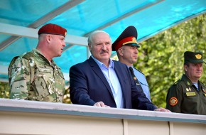 Зачем России Лукашенко? У него еще есть время исправить ошибки - «Новости Дня»