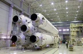 Планы полета на Луну ставят Россию перед сложнейшим выбором - «Новости Дня»