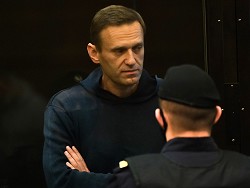 Алексея Навального отправили в колонию на 3,5 года - «Политика»