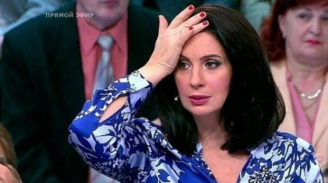 "Голова закружилась от боли": Стриженова впервые вышла на связь после падения в прямом эфире - «Жизнь»