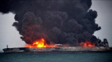 Израиль уничтожил 12 иранских кораблей, перевозивших нефть в Сирию - «Политика»