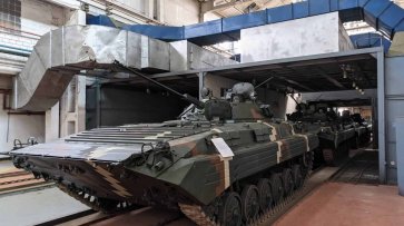 ВСУ получили очередную партию восстановленных боевых машин пехоты БМП-2 - «Военные действия»