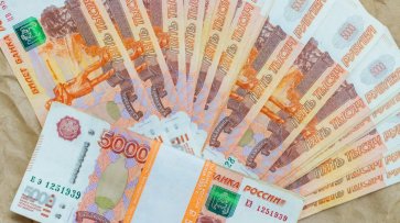 Эксперт объяснил, кому выгодно падение курса рубля Новости