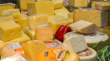 В Белоруссии осудили владельца магазина, поднявшего стоимость сыра на 26 копеек Новости