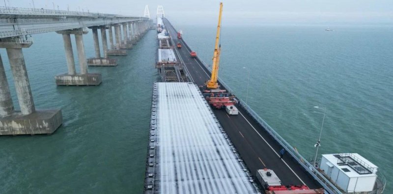 Хуснуллин рассказал о работах по ремонту Крымского моста Новости