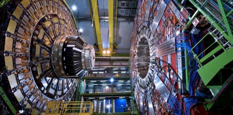 Большой адронный коллайдер впервые смог зафиксировать самую неуловимую частицу Новости