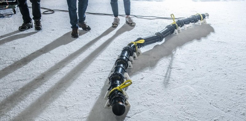 NASA создала робота-змея для "туннельных войн" Новости