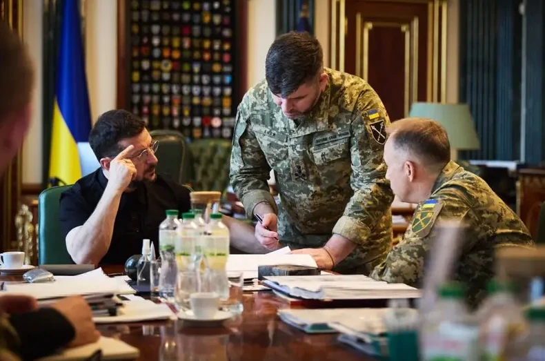 Генштаб ВСУ оголяет границу с Белоруссией, перебрасывая подразделения на более «сложные» направления - «Военные действия»