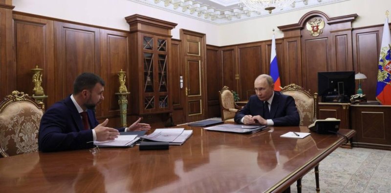 Путин обсудил с главой ДНР восстановление Донбасса Новости