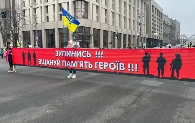 Критиковавшего ежедневные «минуты молчания» одессита заставили каяться - «Военные действия»