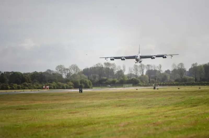 На учениях в Британии B-52 отработают действия против равного противника - «Военные действия»