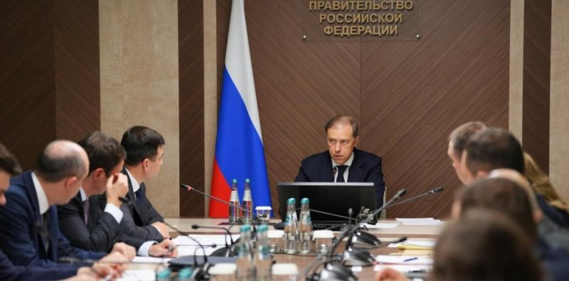 Мантуров поручил продумать перенос введения новых правил утильсбора Новости