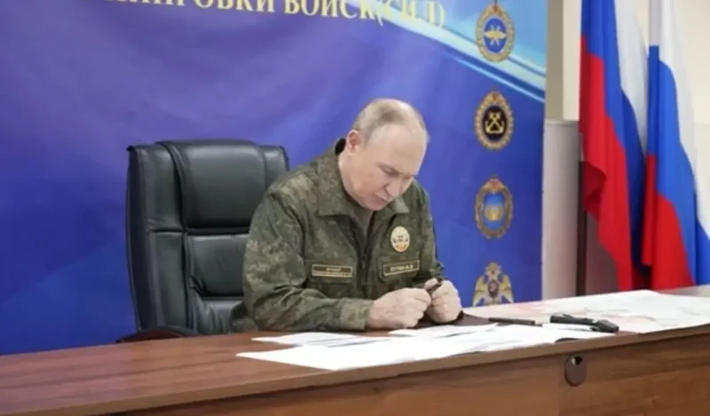 Путин провел совещание с Герасимовым и командующими группировок в зоне СВО - «Военные действия»