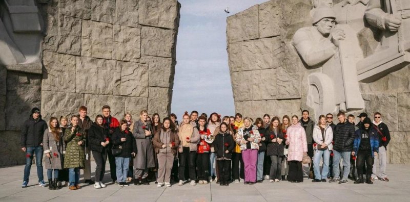 300 студентов отправятся в Донбасс и Новороссию по проекту "Герои поколений" Новости