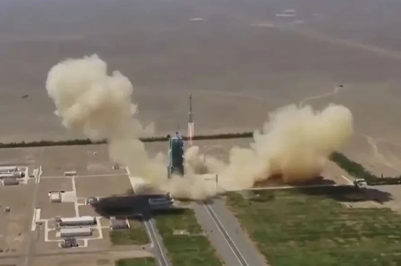 Китай запустит в космос пилотируемый аппарат модульной конструкции «Мэнчжоу-1» - «Военные действия»