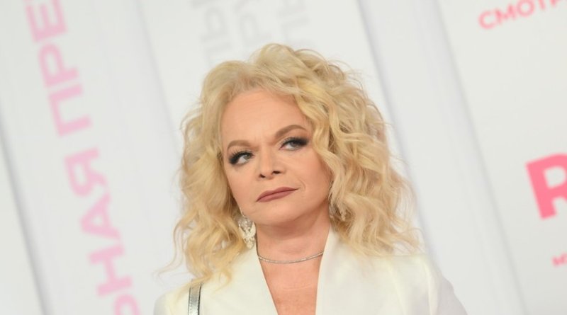 «Поступали угрозы убийством»: неизвестные угрожали Ларисе Долиной из-за дела об афере с её квартирой - «Новости»