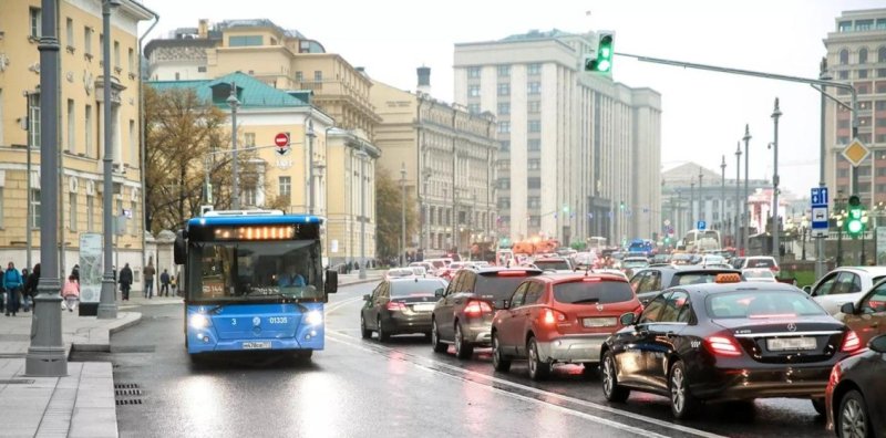 Собянин: на западе Москвы выполнено 57 дорожных улучшений, инициированных москвичами Новости