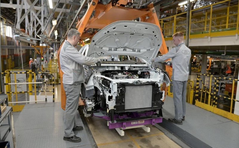 АвтоВАЗ вернется к пятидневной рабочей неделе. Мы узнали, когда - «Автоновости»