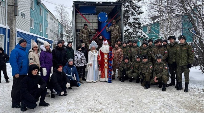 «После этого мы захватим кухню»: как женщины из Ханты-Мансийска помогают бойцам СВО и везут на передовую Новый год - «Новости»