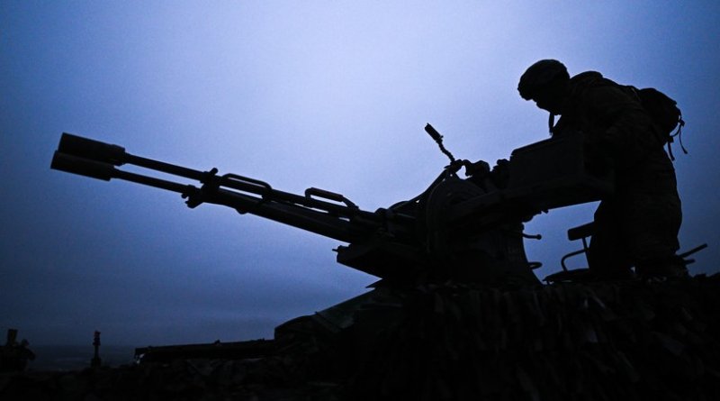 Повреждены дома и ЛЭП, пострадали мирные жители: за ночь над Россией уничтожено 130 украинских БПЛА - «Новости»