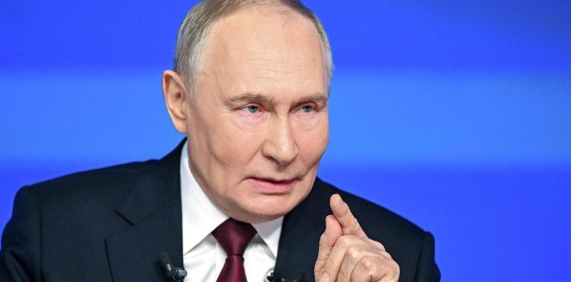 Путин заявил о необходимости доработать программу льготной семейной ипотеки Новости