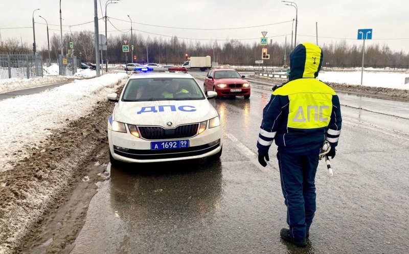 ГАИ будет тормозить всех подряд. Водителей ждут тотальные проверки - «Автоновости»
