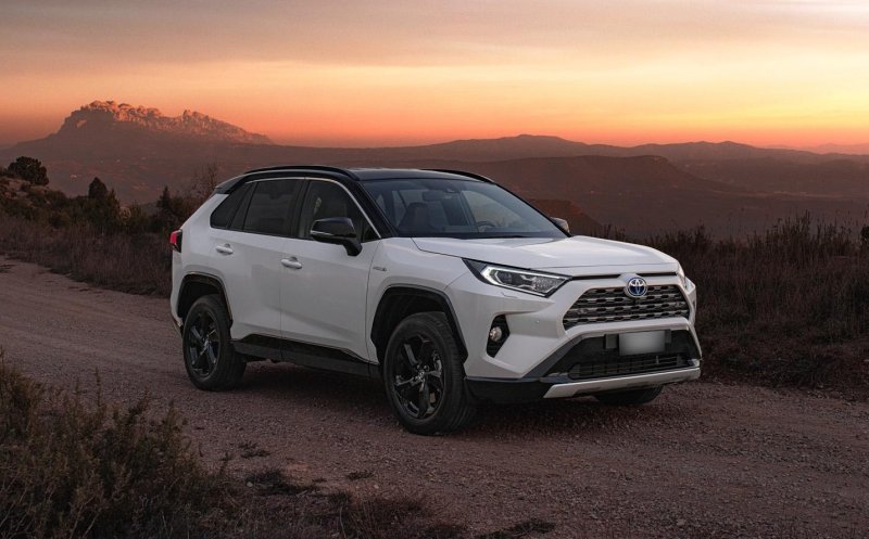 Какие автомобили Toyota россияне покупали в 2025 году. Рейтинг моделей - «Автоновости»