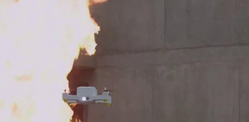 В Швейцарии показали огнеупорный беспилотник FireDron Новости