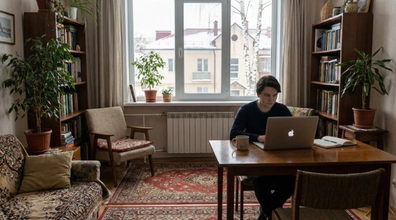 Психика на удалёнке: как работа из дома влияет на душевное здоровье человека - «Новости»