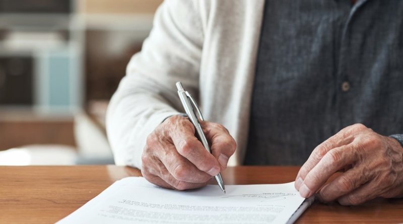 «Внезапные» наследники и оспоренное завещание: как защитить последнюю волю - «Новости»