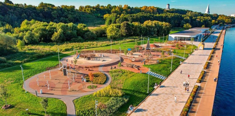 Собянин: с 2011 года благоустроили 110 км набережных Москвы-реки Новости