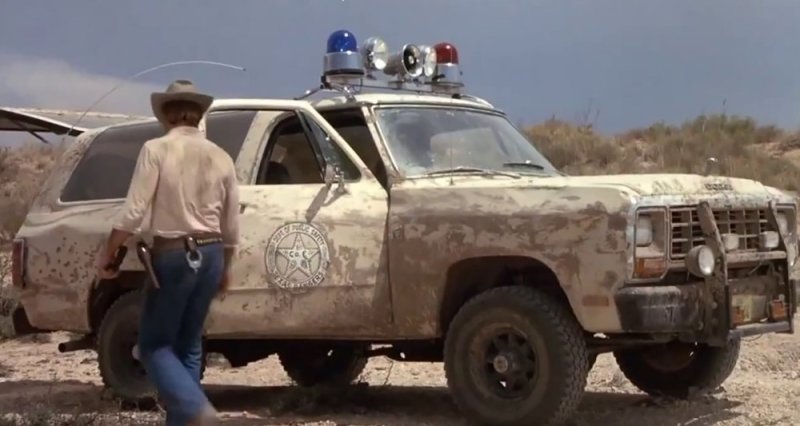 Умер Чак Норрис. Самые неожиданные автомобили знаменитого актера - «Автоновости»