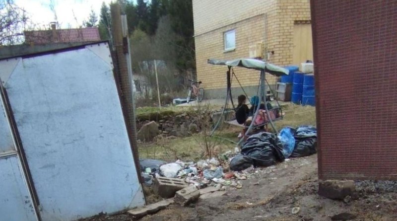 «Ужас творился под носом у всех»: запиравшего девочку в клетку опекуна подозревают в сексуальном насилии над детьми - «Новости»