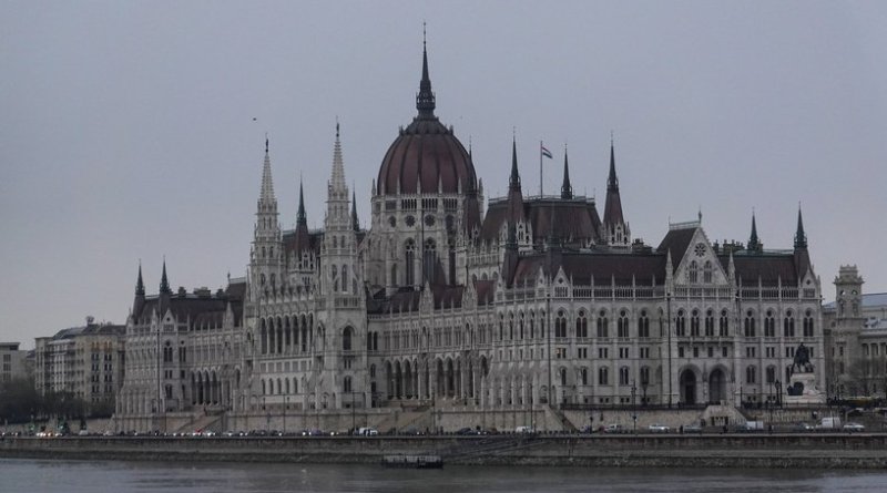 «Борьба за влияние»: чего ждать от парламентских выборов в Венгрии - «Мир»