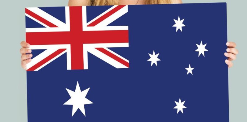 В США к визиту короля Британии Карла III вывесили австралийские флаги Новости