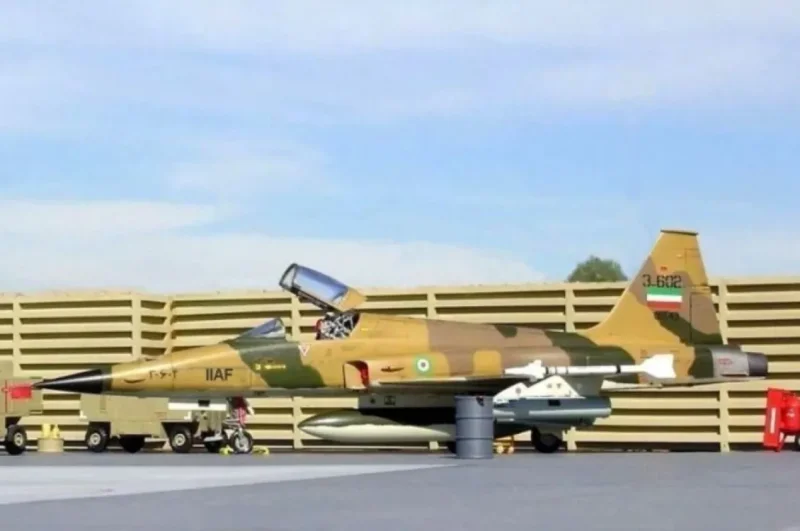 Пилоты иранских F-5 раскрыли детали атаки на базу США Кэмп Бьюринг в Кувейте - «Военные действия»